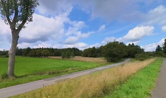 Kürzeste Grenze der Welt Monschau Konzen auf Anderich Belgien Deutschland