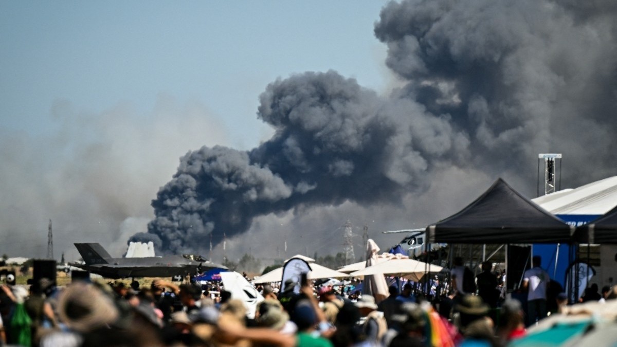 un-avion-militaire-s-crase-en-gr-ce-les-pilotes-meurent