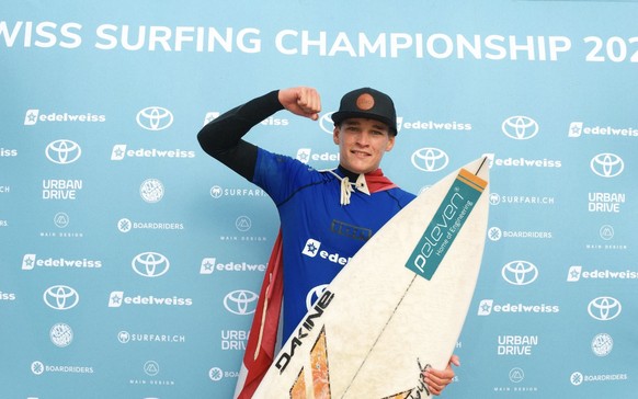 Il a reçu sa première planche de surf à 8 ans; aujourd’hui, il est champion de Suisse.