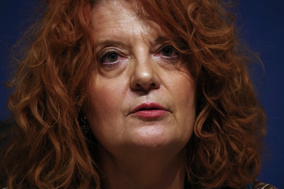 epa12070685 Paris public prosecutor Laure Beccuau speaks during a press conference following the recent wave of attacks on French prisons, at the courthouse in Paris, France, 03 May 2025. The French g ...