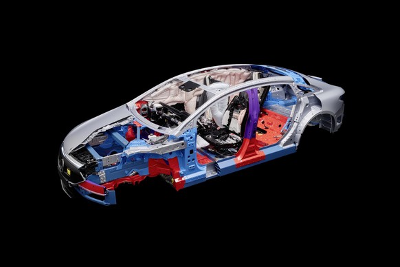 La structure d'un véhicule électrique comprend diverses zones de protection des occupants mais aussi du système à haute tension.