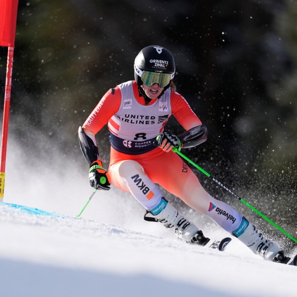 Camille Rast 5e après la première manche du 2e géant de Mont-Tremblant