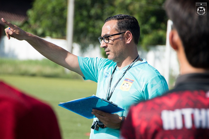 Guglielmo Arena, natif de Montreux (VD) et résident du Bouveret (VS), est le nouveau sélectionneur de l'équipe nationale de football du Laos.