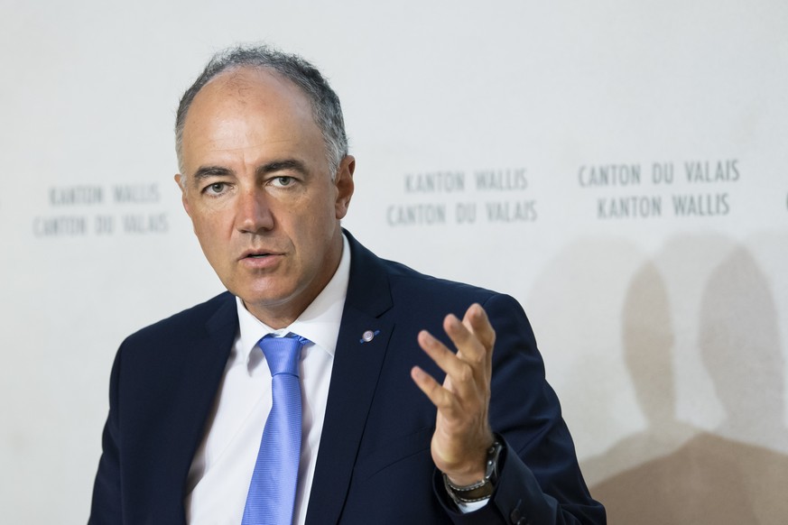 Christophe Darbellay, Conseiller d'Etat valaisan, parle lors d'une conference de presse sur la rentree scolaire 2021-2022 du canton du Valais le mardi 10 aout 2021 a Sion. (KEYSTONE/Jean-Chr ...