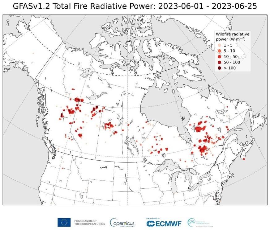 La puissance radiative moyenne émise par les feux de forêts entre le 1er et le 25 juin 2023.