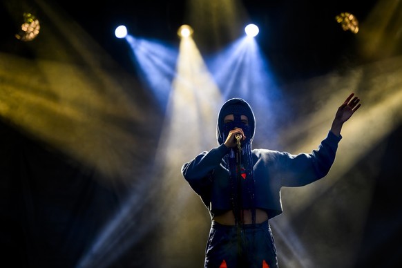 La chanteuse Lorena Stadelmann du groupe &quot;Baby Volcano&quot; sur la scene Maree lors du festival openair Festi&#039;Neuch le vendredi 10 juin 2022 a Neuchatel. Le festival revient pour la premier ...