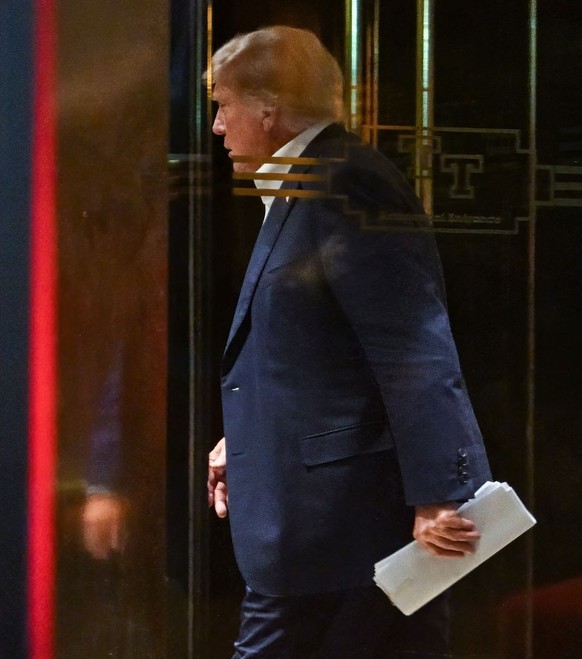NEW YORK, NEW YORK - OCTOBER 01: Former U.S. President Donald Trump arrives at Trump Tower on October 01, 2023 in New York City. (Photo by James Devaney/GC Images)