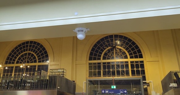 L&#039;horloge à bascule a disparu du hall de la gare de la Chaux-de-Fonds.