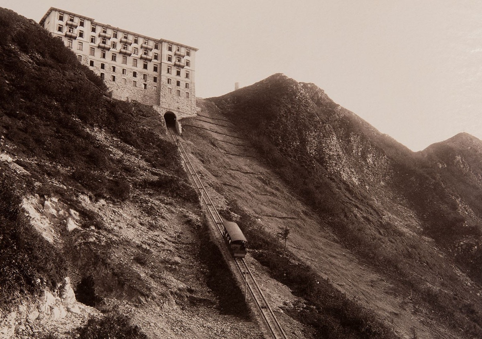 Le funiculaire du Stanserhorn, photographié à la fin du XIXe siècle.