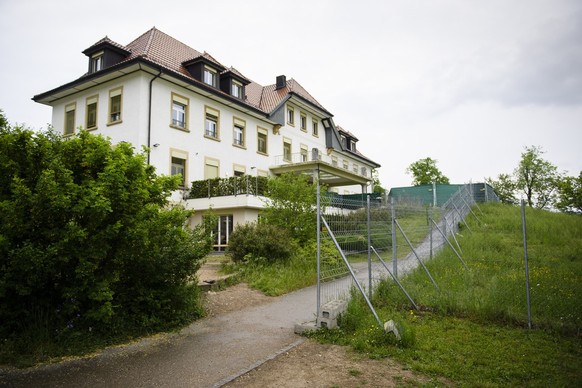 Das Bundesasylzentrum Perreux fotografiert anlaesslich einer Medienbesichtigung am Mittwoch, 11. Mai 2016, in Perreux. (KEYSTONE/Manuel Lopez)