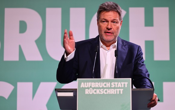 epa11890587 German Economy and Climate Minister and the Greens Party top candidate Robert Habeck presents the party&#039;s refined policy priorities at a press conference in Berlin, Germany, 12 Februa ...