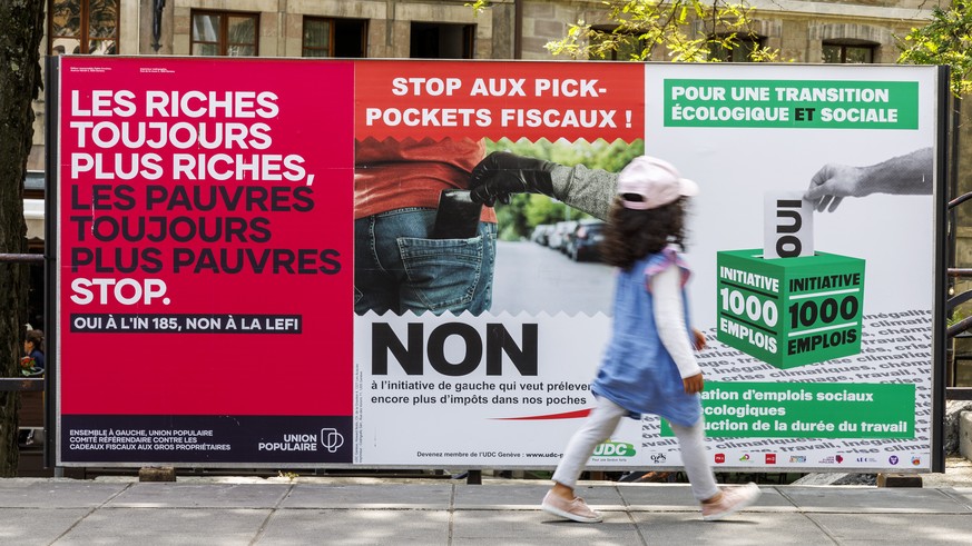 Des affiches électorales à Genève en juin 2023.