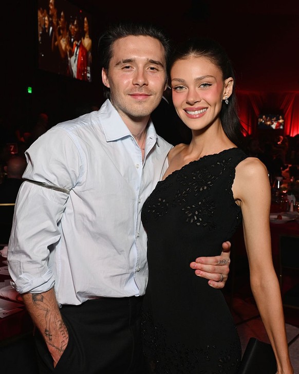 WASHINGTON, DC - APRIL 28:U.S. President Donald Trump and First Lady Melania Trump pose on the balcony of the White House during a state arrival ceremony on the South Lawn of the White House on day tw ...
