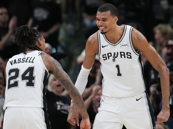 Wembanyama (1) et les Spurs ont passé le 1er tour des play-off