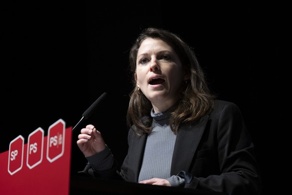 Co-Praesidentin und Nationalraetin Mattea Meyer, SP-ZH, spricht am Parteitag der SP Schweiz, am Samstag, 22. Februar 2025, in Brig. (KEYSTONE/Peter Schneider)