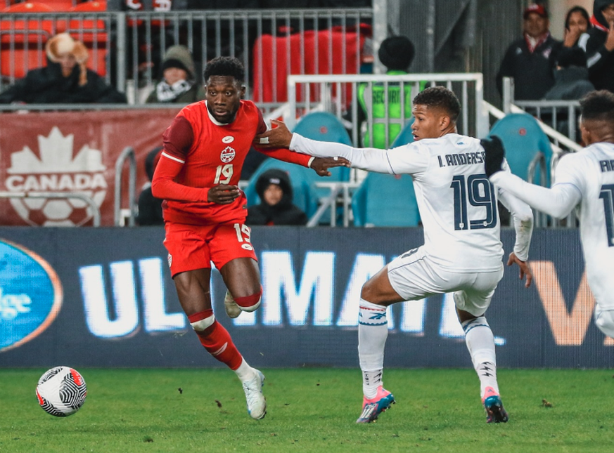 Alphonso Davies (en rouge) est l'une des stars de la sélection canadienne.