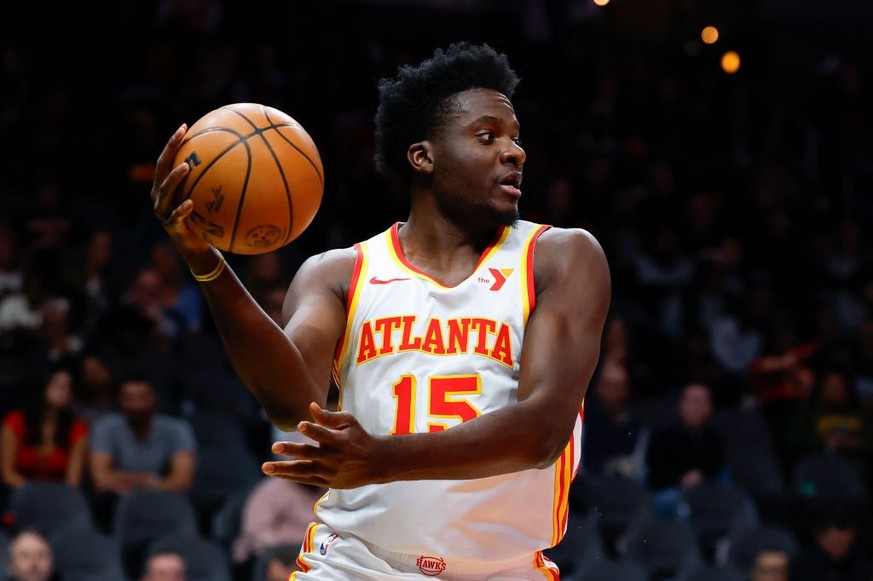 ATLANTA, GEORGIA - DECEMBER 2: Clint Capela #15 of the Atlanta Hawks looks to pass during the second quarter against the New Orleans Pelicans at State Farm Arena on December 2, 2024 in Atlanta, Georgi ...