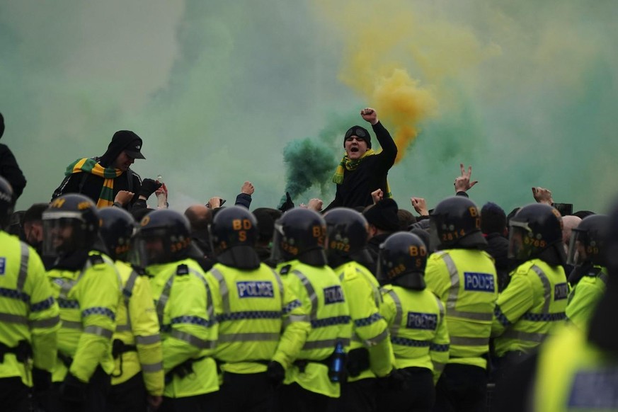 Un supporter de Manchester lors d'une des nombreuses manifestations des fans contre la famille Glazer.