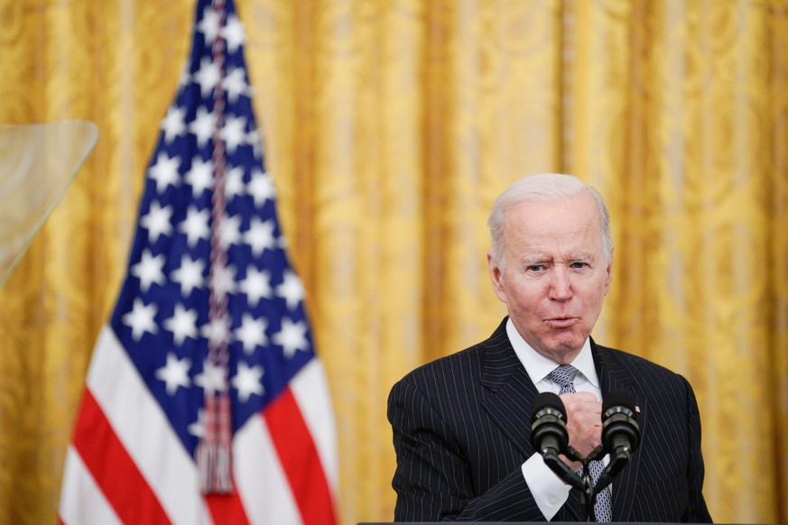 epa09723635 US President Joe Biden speaks at an event to reignite the Cancer Moonshot in Washington, DC, USA, 02 February 2022. EPA/Yuri Gripas / POOL