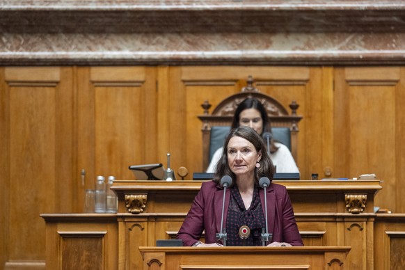 Sophie Michaud Gigon, GP-VD, spricht an der Sommersession der Eidgenoessischen Raete, am Mittwoch, 4. Juni 2025 im Nationalrat in Bern. (KEYSTONE/Til Buergy)