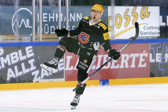 Der PostFinance Top Scorer Killian Mottet jubelt nach seinem Tor zum (1-1), beim Eishockey Meisterschaftsspiel der National League A zwischen den HC Fribourg Gotteron und dem HC Lugano, am Dienstag, 2 ...