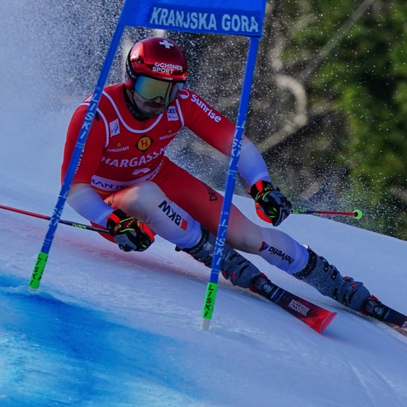 Loïc Meillard a signé le 3e temps de la première manche à Kranjska Gora