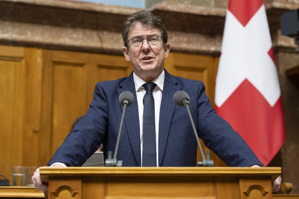 Bundesrat Albert Roesti spricht waehrend der Wintersession der Eidgenoessischen Raete, am Donnerstag, 21. Dezember 2023 im Nationalrat in Bern. (KEYSTONE/Anthony Anex)