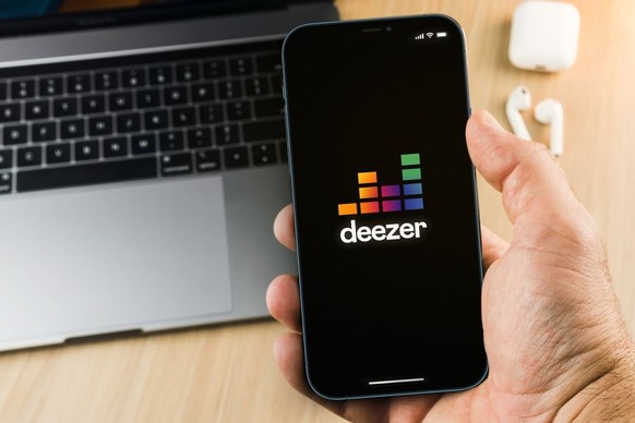 Deezer voit exploser la musique générée par intelligence artificielle.