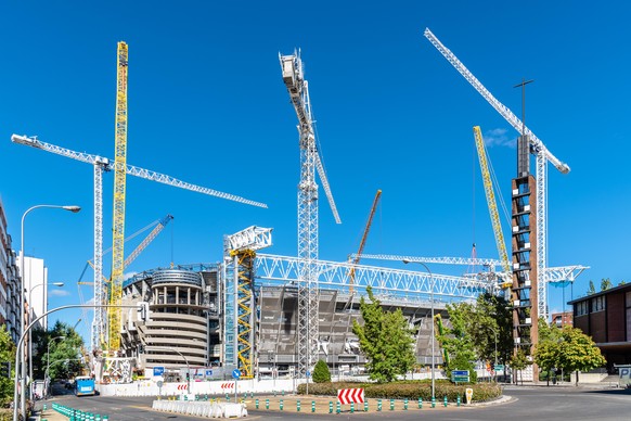 Santiago Bernabeu travaux stade football