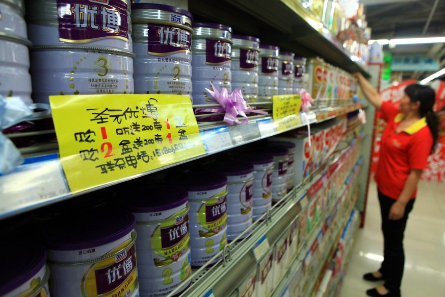 'autorité de régulation chinoise a demandé aux fabricants de lait infantile de tester leurs produits pour détecter la toxine céréulide, après qu'une société biotechnologique chinoise a été l ...