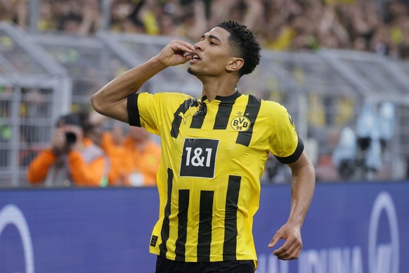 epa10614311 Dortmund&#039;s Jude Bellingham celebrates after scoring the 6-0 during the German Bundesliga soccer match between Borussia Dortmund and VfL Wolfsburg in Dortmund, Germany, 07 May 2023. EP ...