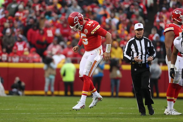 KANSAS CITY, MO - JANUARY 21: Kansas City Chiefs quarterback Patrick Mahomes 15 comes up limping in the first quarter of an AFC divisional playoff game between the Jacksonville Jaguars and Kansas City ...