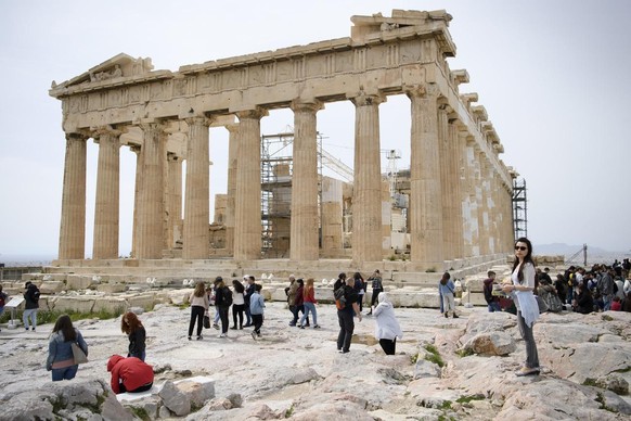 L’Acropole est l’une des nombreuses attractions de la Grèce.