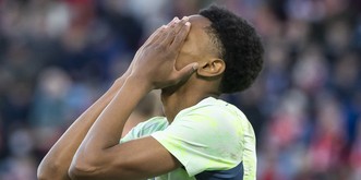 «Des traces d'excrément»: le maillot de la Nati se fait encore démonter