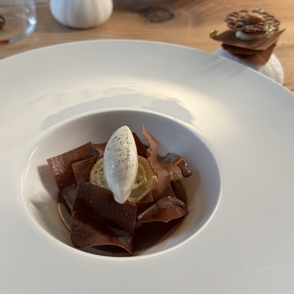 On a testé le meilleur resto italien de Suisse romande. La Dispensa fait partie des meilleurs italiens hors d’Italie. Et ce sont de vrais Italiens qui le disent: l’établissement se classe à la 43e pla ...