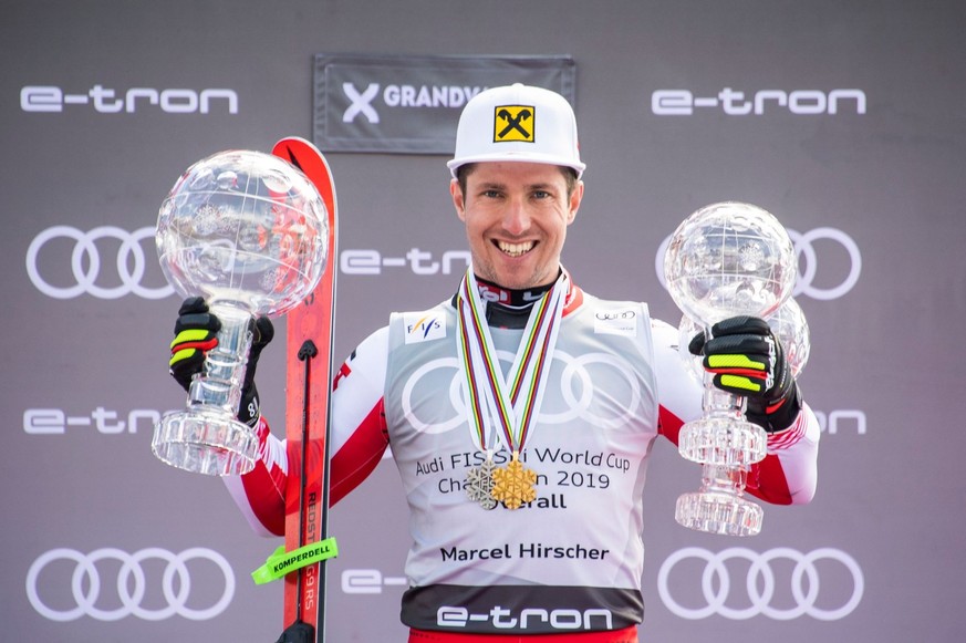 Marcel Hirscher avec son huitième gros globe de cristal.
