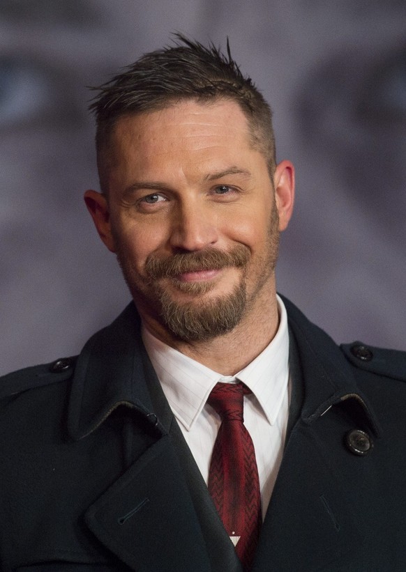 epa05102313 British actor/cast member Tom Hardy arrives for the premiere of &#039;The Revenant&#039; in Leicester Square, Central London, Britain, 14 January 2016. The film has been nominated for 12 O ...