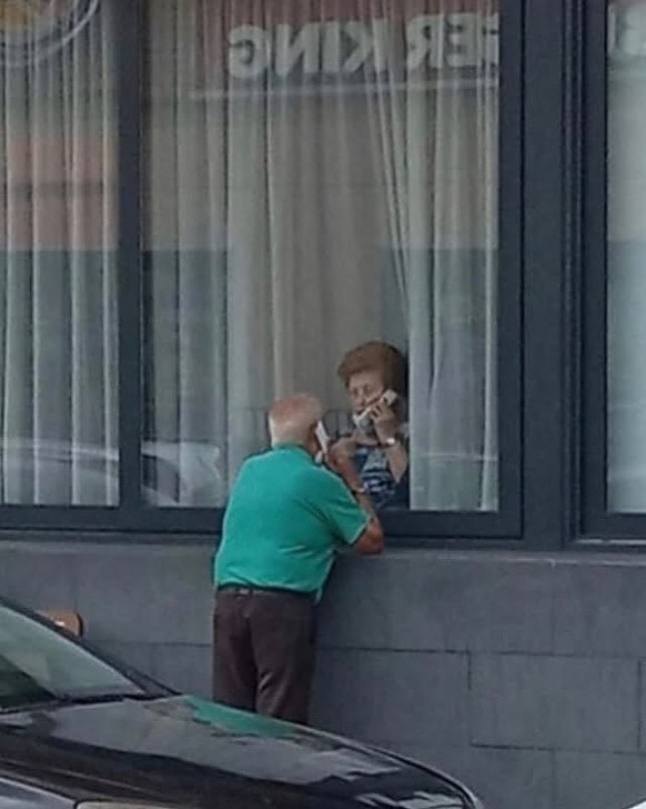 Herzig: Alte Leute immer noch so verliebt