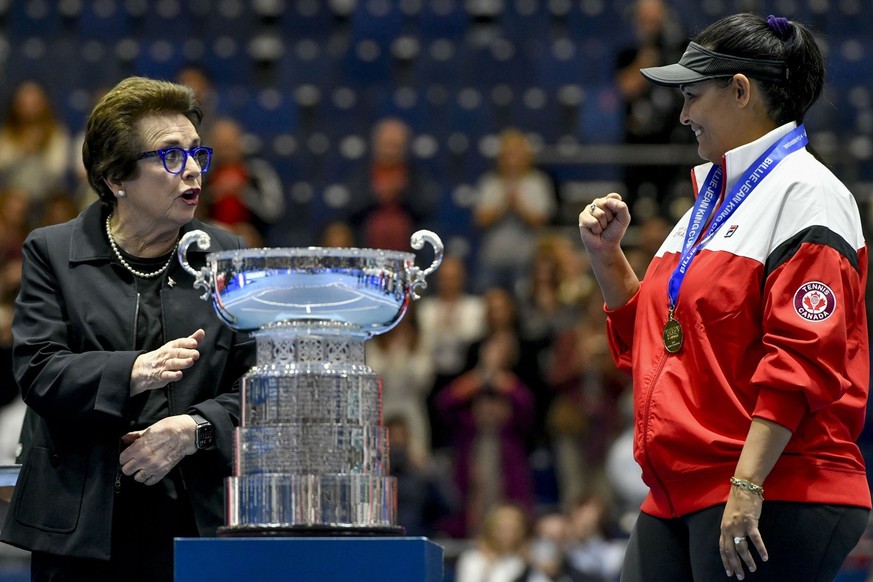 Billie Jean King (à gauche) reste à ce jour la seule femme à avoir battu un joueur masculin.