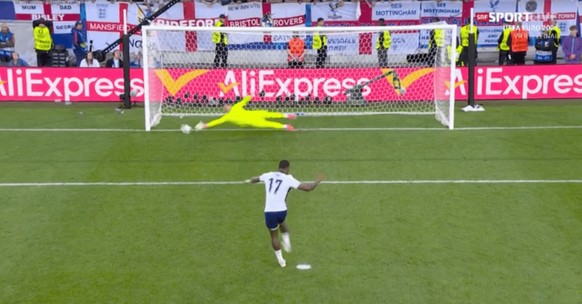 Yann Sommer n&#039;est plus qu&#039;à quelques centimètres du penalty d&#039;Ivan Toney.
