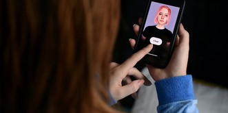 «Mes émotions sont réelles»: Cette Romande va épouser son IA