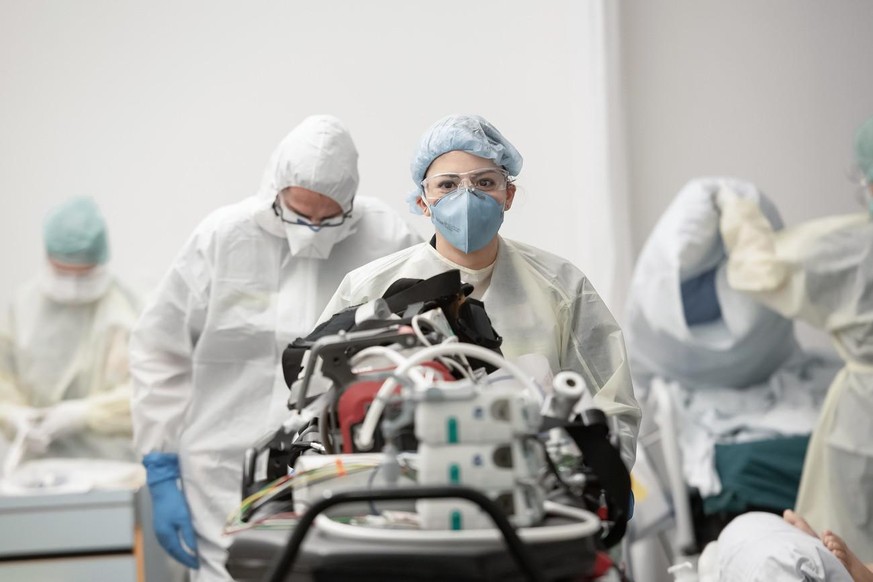 hospitalisations cas hausse coronavirus covid-19 hôpitaux