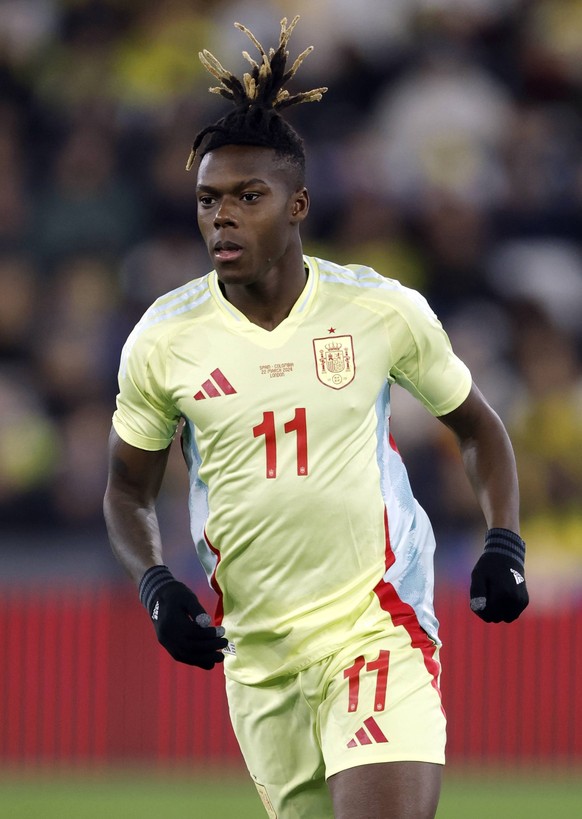 Spain v Colombia - International Friendly, L�nderspiel, Nationalmannschaft Nico Williams of Spain running during the international friendly match between Spain and Colombia at London Stadium on March  ...