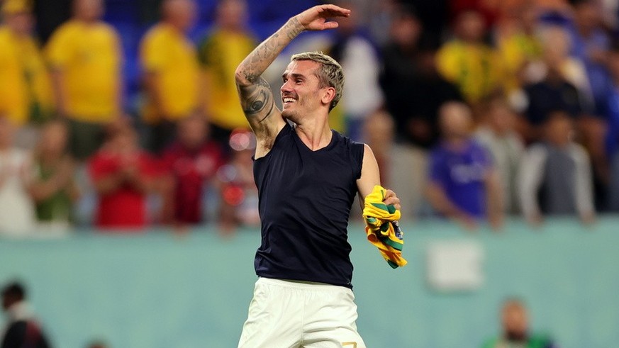 epa10321503 Antoine Griezmann of France reacts after the FIFA World Cup 2022 group D soccer match between France and Australia at Al Janoub Stadium in Al Wakrah, Qatar, 22 November 2022. EPA/Friedeman ...