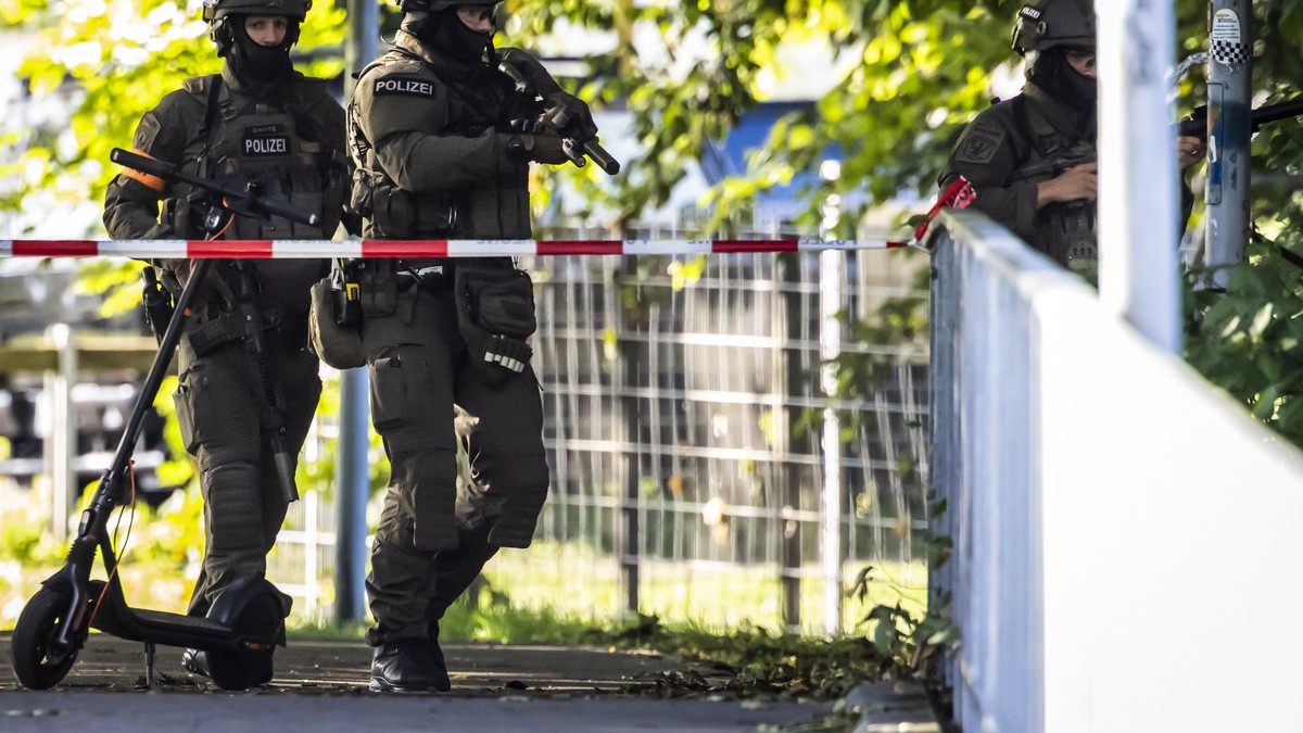Les éléments sur la fusillade qui a fait au moins un mort dimanche matin en Argovie commencent à arriver. Un témoignage
