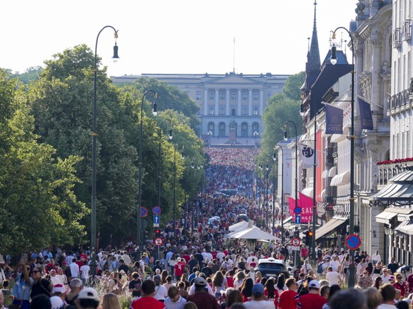 Les Norvégiens ont été accueillis en héros lundi à Oslo
