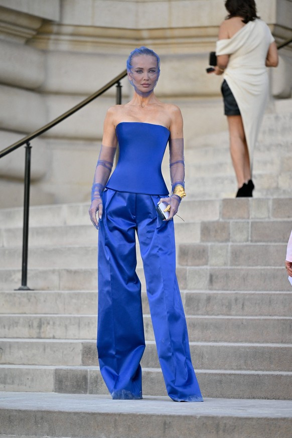 PFW Haute Couture Schiaparelli Outside Arrivals JR Tatiana Korsakova arriving at the Schiaparelli show during Haute Couture Fashion Week in Paris, France, on 6 July 2026. Photo by Julien Reynaud/APS-M ...