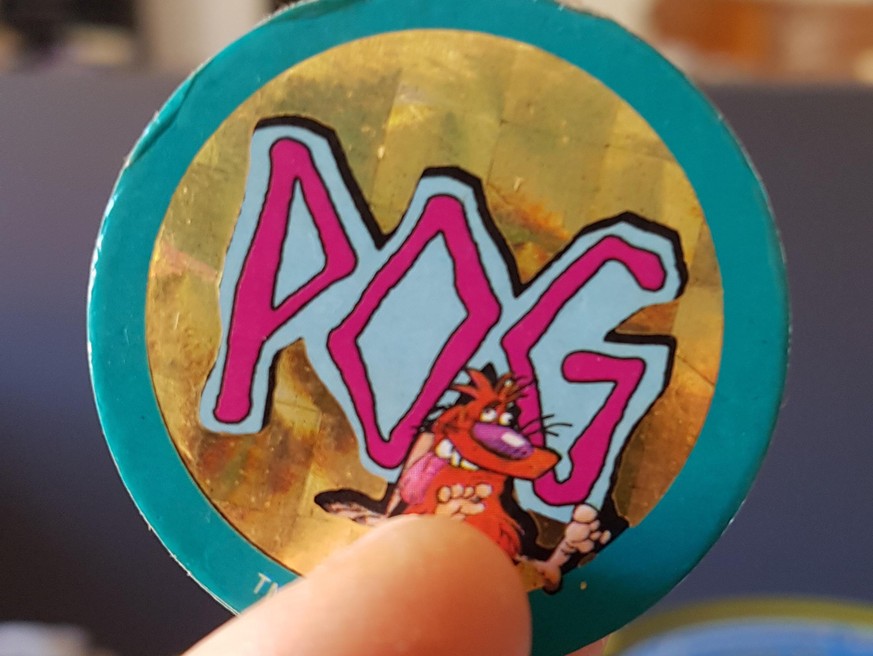 Les enfants des années 90 jouaient aux Pogs.