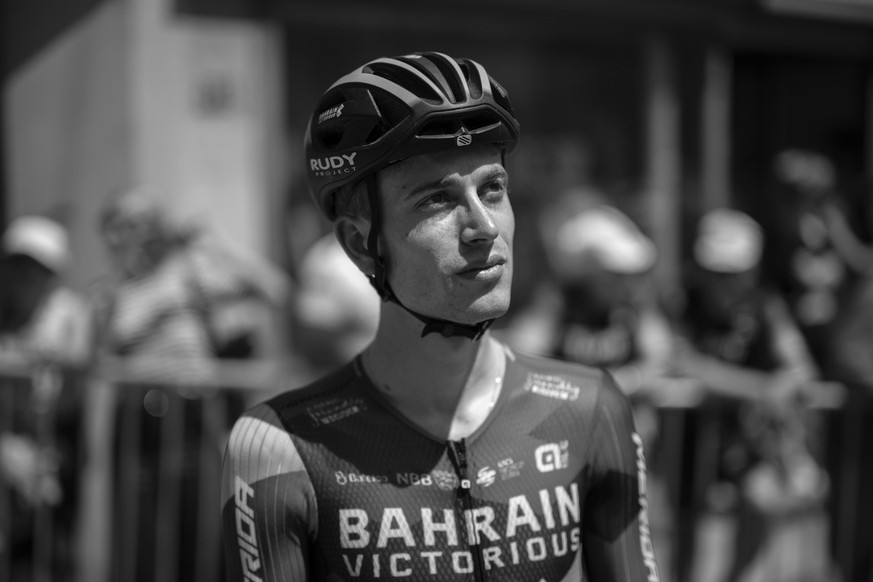 ARCHIVBILD – ZUM TOD DES VELOFAHRERS GINO MAEDER AM FREITAG, 16. JUNI 2023, STELLEN WIR IHNEN FOLGENDES BILDMATERIAL ZUR VERFUEGUNG - Gino Maeder from Switzerland of Bahrain-Victorious looks on prior  ...