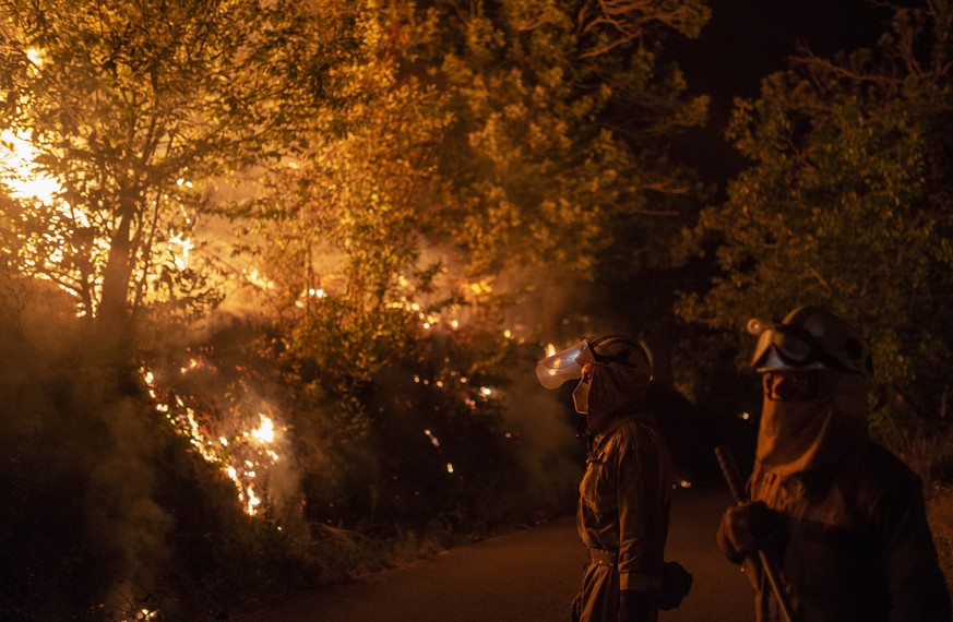 Espagne: un pompier meurt dans un incendie
